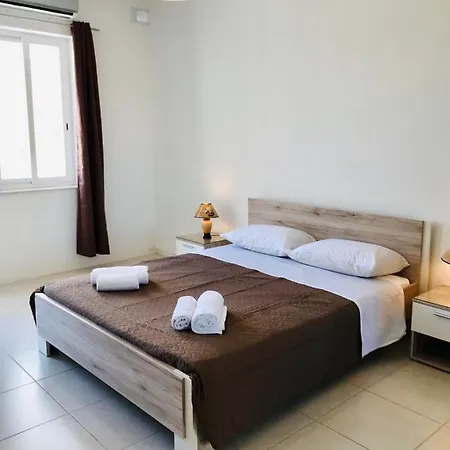 Let Me Host - Anbipat 3 Apartament